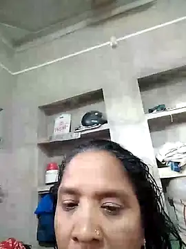 Snapshot of Loomaraj chatting on 22, 6, 2026 Loomaraj online show from 22, 6, 2026