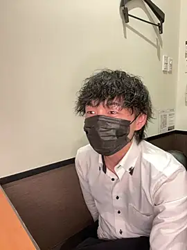 Snapshot of --ha-ru-- chatting on 28, 2, 2026 --ha-ru-- online show from 28, 2, 2026