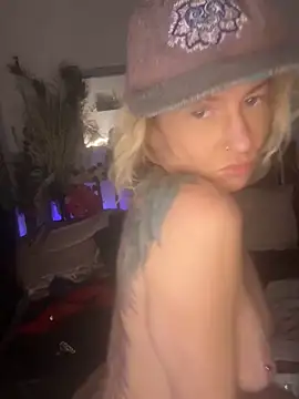 XXX2Freaks online show from 4, 5, 2026
