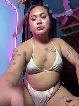 hollynicole online show from 14, 6, 2026
