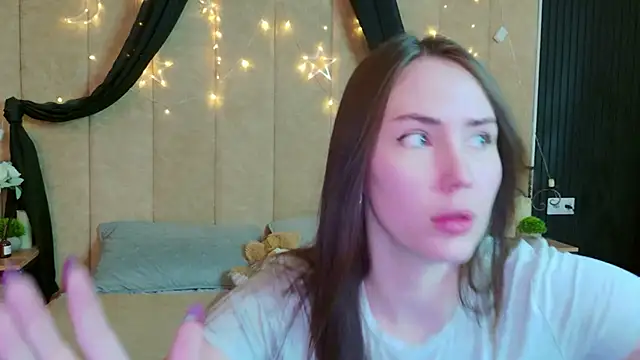 Arielle Vade online show from 6, 5, 2026