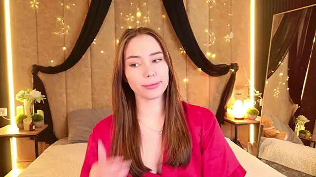 Arielle Vade online show from 10, 4, 2026