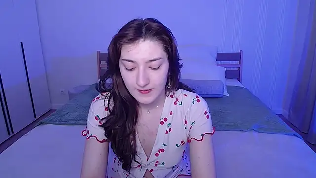 RosieGloom online show from 15, 4, 2026