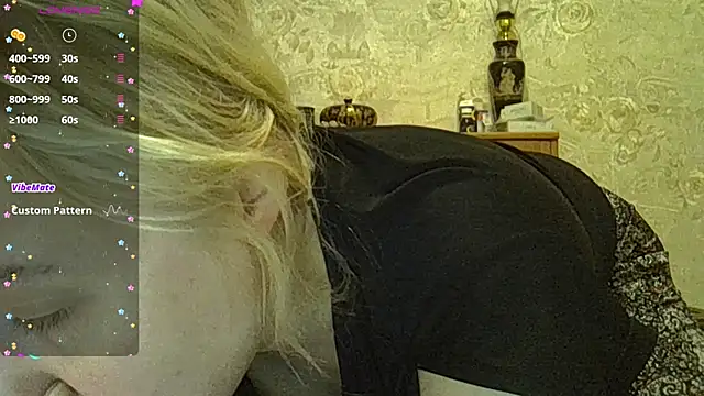 CurvyWild Lady30 online show from 22, 2, 2026