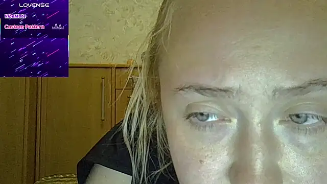 CurvyWild Lady30 online show from 18, 4, 2026