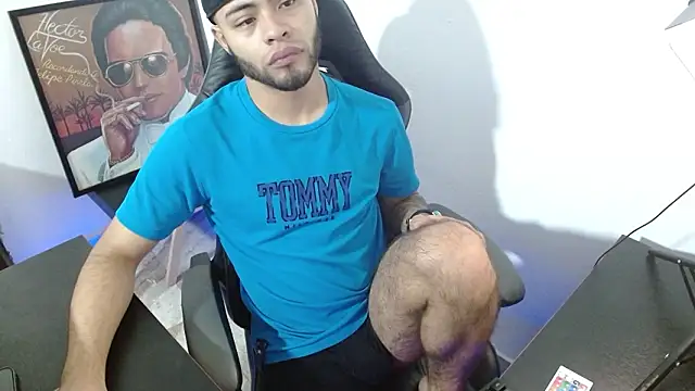 Xanderstone00 online show from 11, 2, 2026