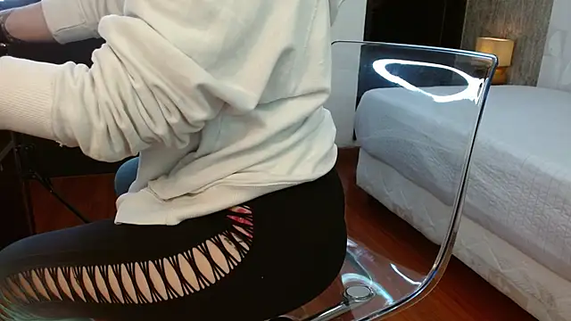 Snapshot of lincebdsm chatting on 12, 11, 2025 lincebdsm online show from 12, 11, 2025