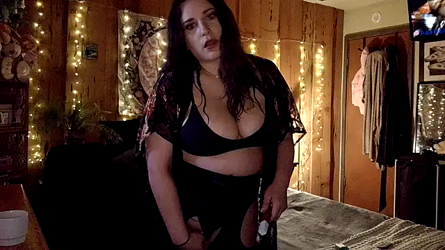 Snapshot of VelvetBrunetteXo chatting on 25, 2, 2026 VelvetBrunetteXo online show from 25, 2, 2026