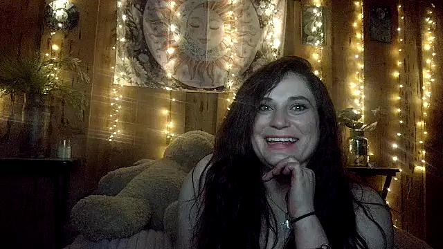 VelvetBrunetteXo online show from 10, 4, 2026