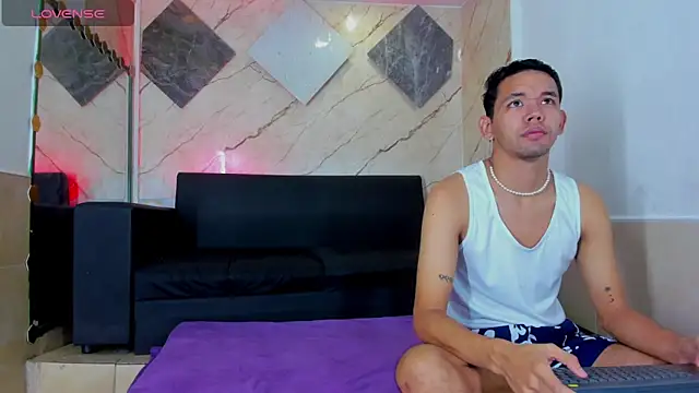 Isaak 26 online show from 10, 4, 2026