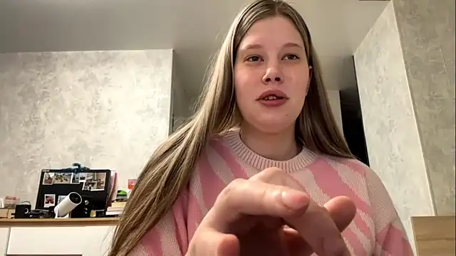 Lunexia Kysstoria online show from 19, 4, 2026