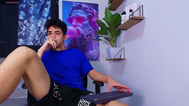 Snapshot of Gael_moon_ chatting on 16, 2, 2026 Gael moon online show from 16, 2, 2026