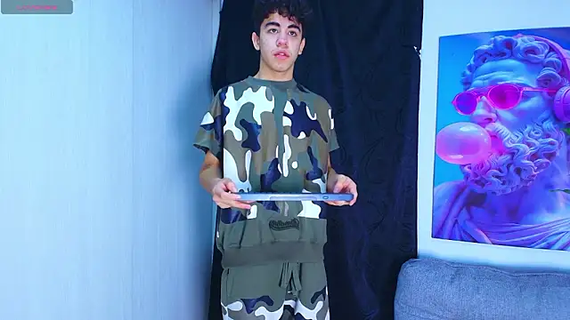 Snapshot of Gael_moon_ chatting on 2, 3, 2026 Gael moon online show from 2, 3, 2026