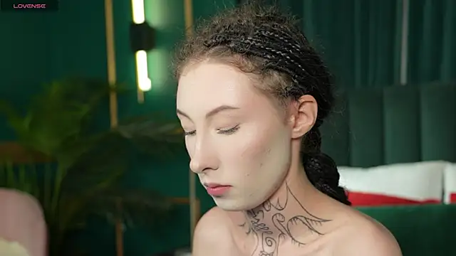 roxy morrison x online show from 5, 7, 2026