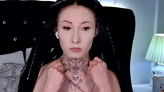 roxy morrison x online show from 21, 3, 2026