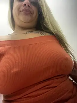 Snapshot of kahreal chatting on 4, 5, 2026 kahreal online show from 4, 5, 2026