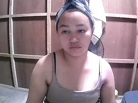 Snapshot of Cloudette_17 chatting on 21, 2, 2026 Cloudette 17 online show from 21, 2, 2026