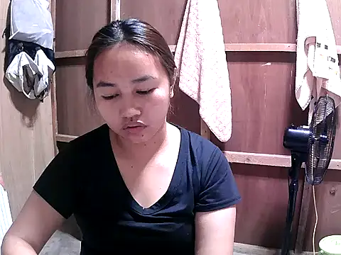 Snapshot of Cloudette_17 chatting on 28, 2, 2026 Cloudette 17 online show from 28, 2, 2026