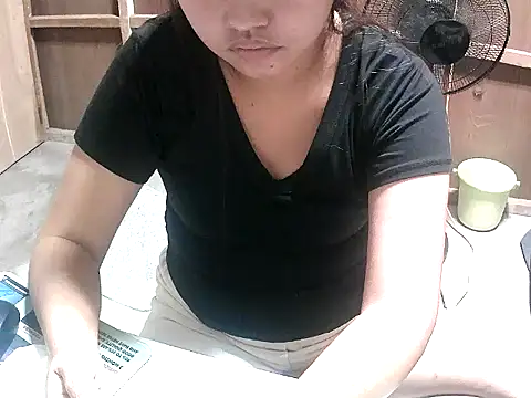 Snapshot of Cloudette_17 chatting on 22, 2, 2026 Cloudette 17 online show from 22, 2, 2026