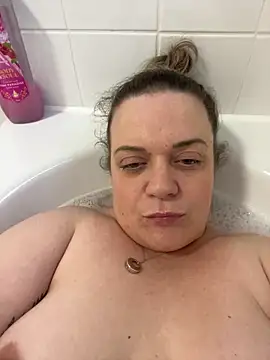 Piper Milf 36 online show from 23, 2, 2026