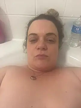 Piper Milf 36 online show from 18, 2, 2026