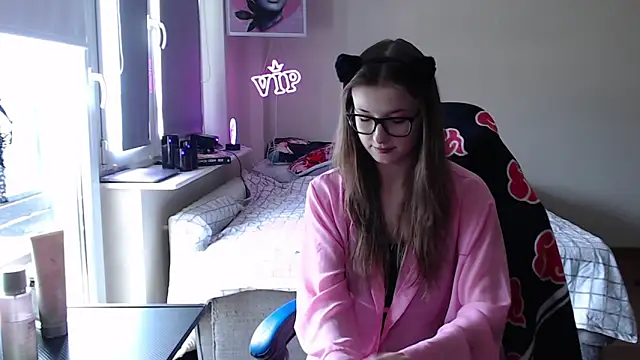Snapshot of LunaXcherry chatting on 14, 6, 2026 LunaXcherry online show from 14, 6, 2026