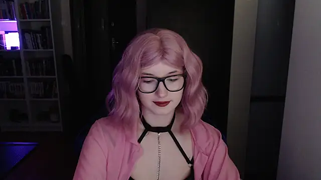 LunaXcherry online show from 25, 3, 2026