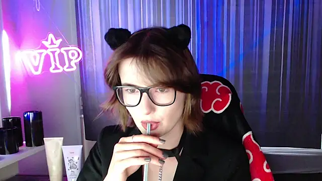 Snapshot of LunaXcherry chatting on 21, 7, 2026 LunaXcherry online show from 21, 7, 2026