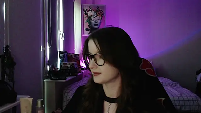 Snapshot of LunaXcherry chatting on 21, 4, 2026 LunaXcherry online show from 21, 4, 2026
