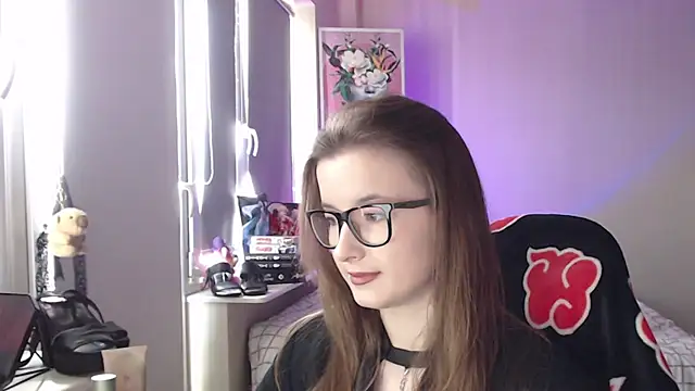 Snapshot of LunaXcherry chatting on 19, 4, 2026 LunaXcherry online show from 19, 4, 2026
