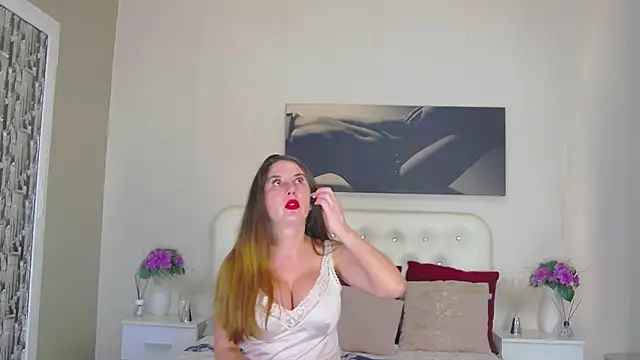 Snapshot of AzeliaHart chatting on 12, 2, 2026 AzeliaHart online show from 12, 2, 2026