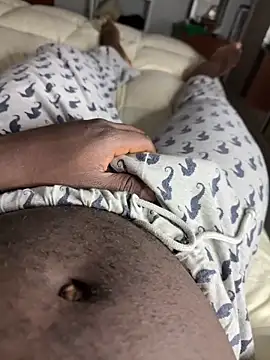 Ebanhot online show from 7, 4, 2026