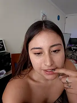 Snapshot of JuliettaArlet chatting on 15, 6, 2026 JuliettaArlet online show from 15, 6, 2026