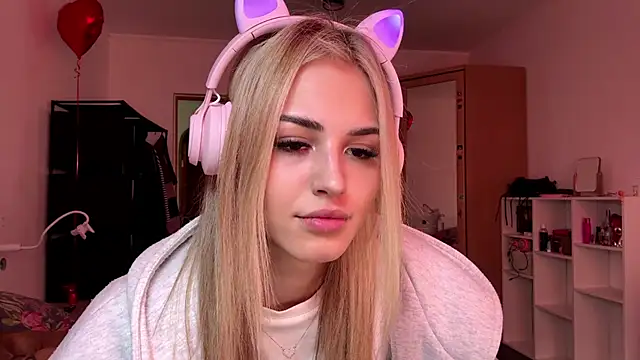 Evva mayy online show from 19, 2, 2026