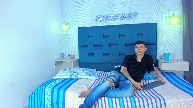 Snapshot of Adventurous_Boys chatting on 2, 3, 2026 Adventurous Boys online show from 2, 3, 2026