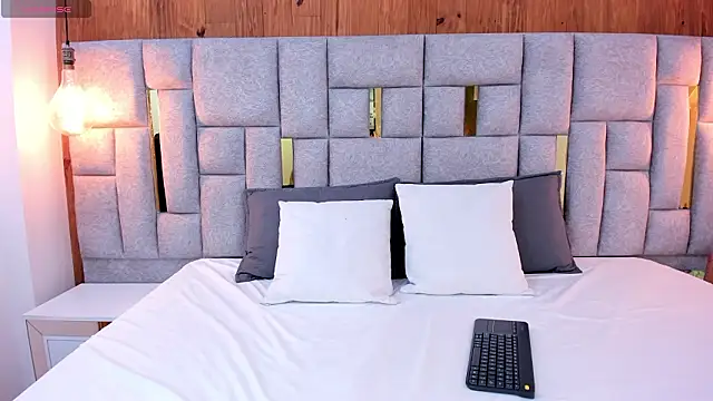 Nikky Red  online show from 12, 2, 2026