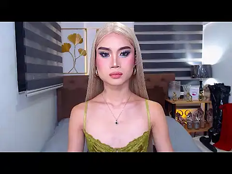 JuicyCockThea online show from 21, 6, 2026