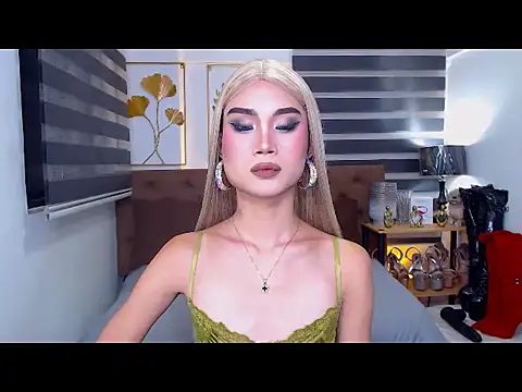 JuicyCockThea online show from 16, 6, 2026