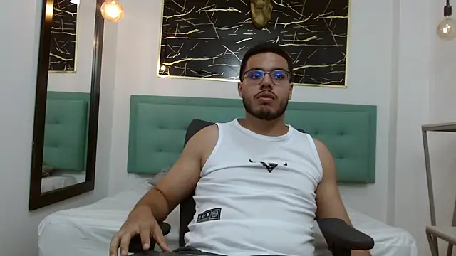 Snapshot of Trevor_Ash chatting on 3, 3, 2026 Trevor Ash online show from 3, 3, 2026