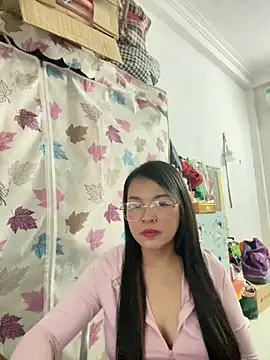 Strawberry-wet online show from 11, 3, 2026