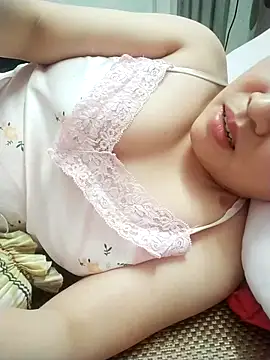 Strawberry-wet online show from 10, 5, 2026