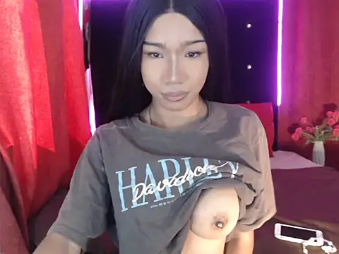 Snapshot of Queenoflustx chatting on 26, 4, 2026 Queenoflustx online show from 26, 4, 2026
