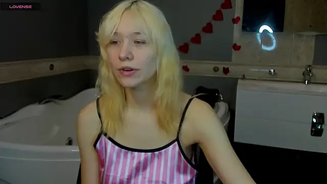 EmilyTrase online show from 24, 2, 2026