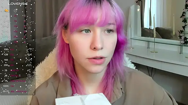 EmilyTrase online show from 27, 5, 2026