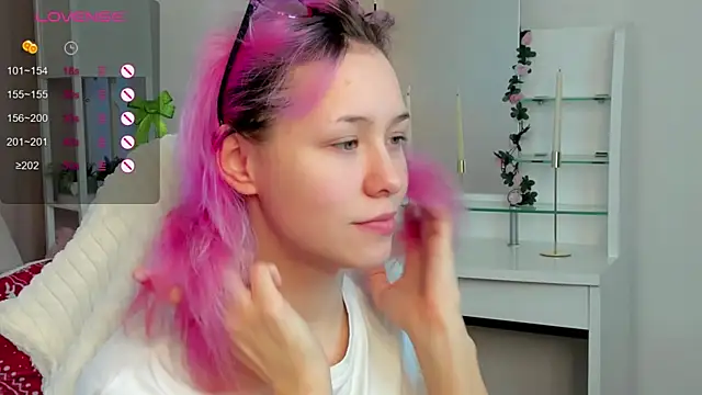 EmilyTrase online show from 31, 5, 2026