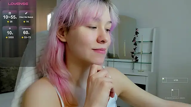 EmilyTrase online show from 12, 6, 2026