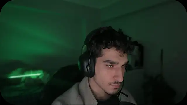 Snapshot of enesbabakral chatting on 10, 2, 2026 enesbabakral online show from 10, 2, 2026