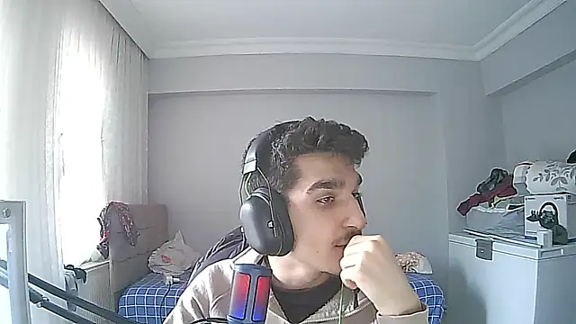 Snapshot of enesbabakral chatting on 9, 2, 2026 enesbabakral online show from 9, 2, 2026