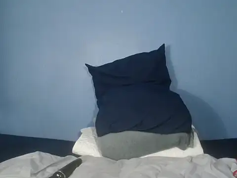 Sweet-Bella17 online show from 5, 3, 2026