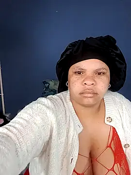 Snapshot of Sweet-Bella17 chatting on 9, 7, 2026 Sweet-Bella17 online show from 9, 7, 2026
